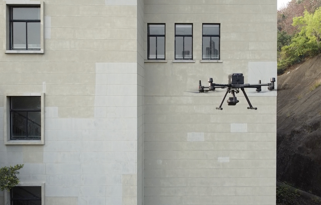 External facade inspection by drone