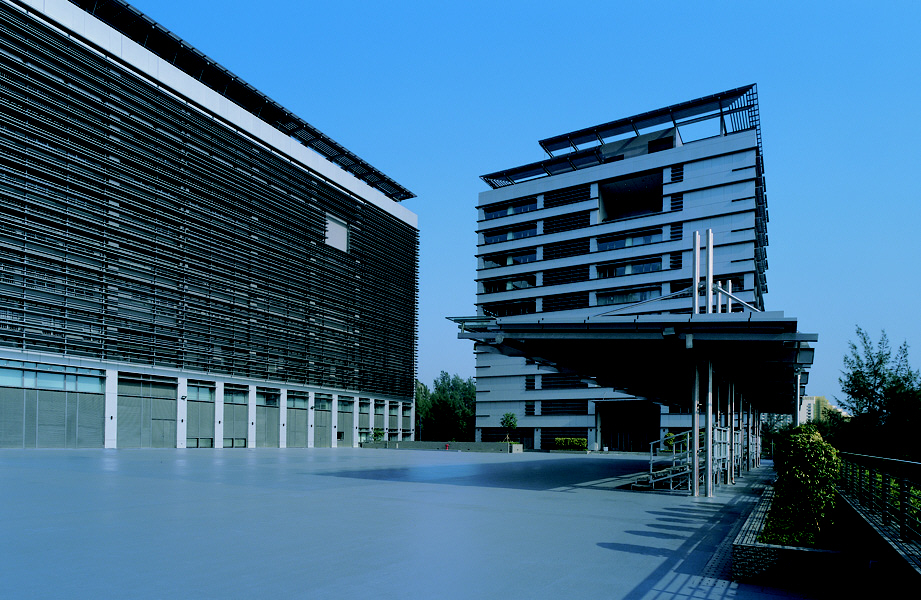 Immigration Service Institute of Training & Development and Castle Peak Bay Immigration Centre